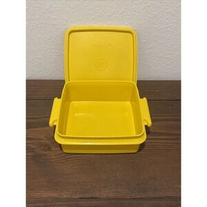 Tupperware 1362 Yellow Container And Lid 1363 Sandwich Storage Vintage